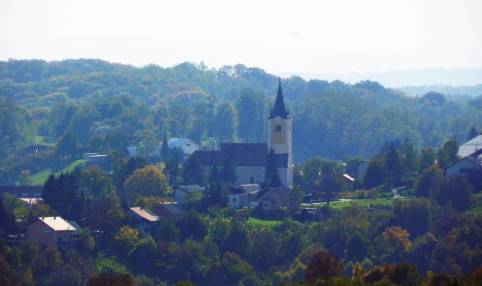 Pogled na Sv. Ivan Zelinu s platoa Graci