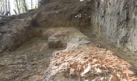 Dio zida objekta pronađenog 2013. g. na položaju 4